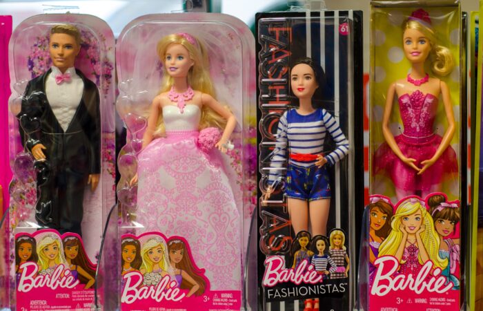 figurines dans emballages