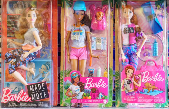 figurines dans emballages